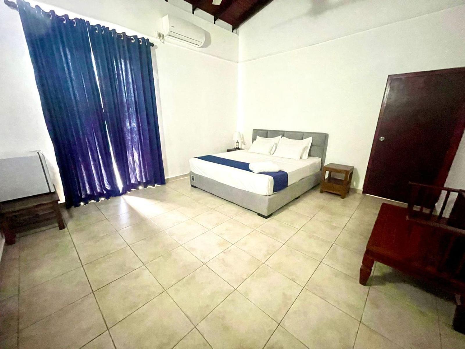 Hotel One Sixty Dehiwala-Mount Lavinia Екстериор снимка