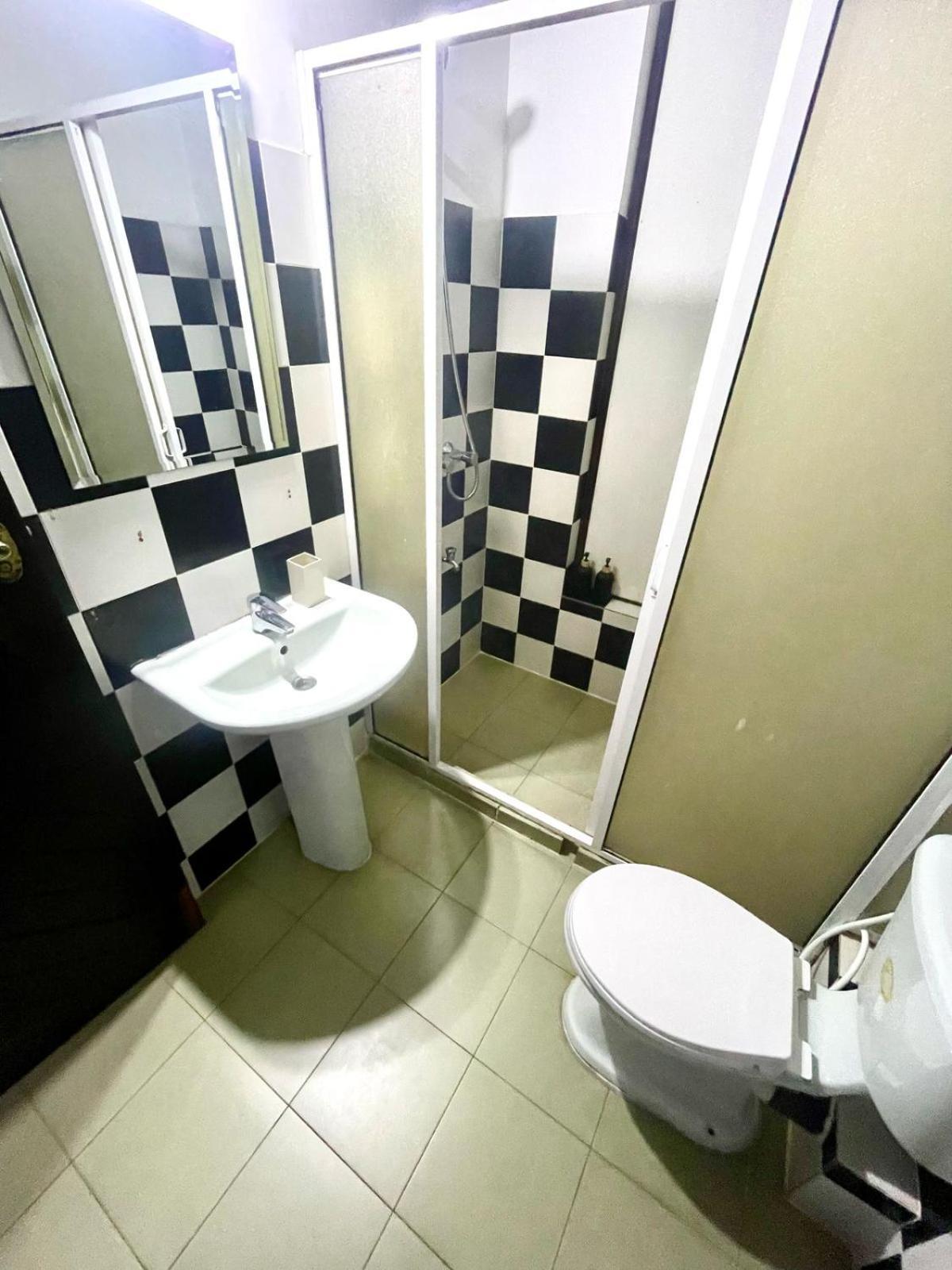 Hotel One Sixty Dehiwala-Mount Lavinia Екстериор снимка